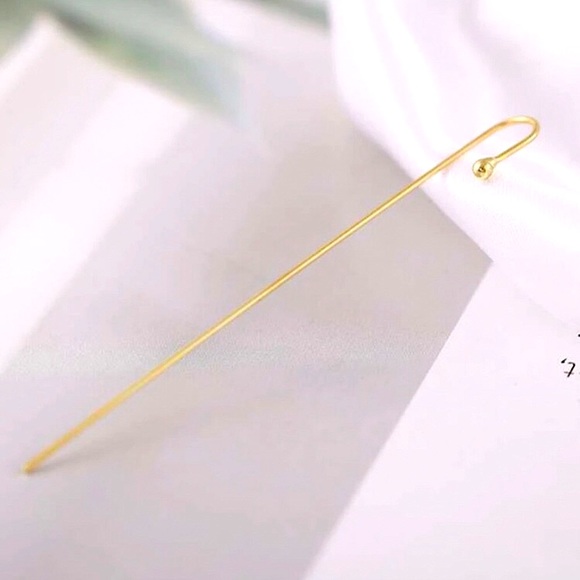 🔵𝟲𝟱%𝗢𝗙𝗙 𝗯𝘂𝗻𝗱𝗹𝗲𝘀 𝟯+🔵 NEW Simple Minimalist Ear Hook Crawler Earring - Picture 9 of 12